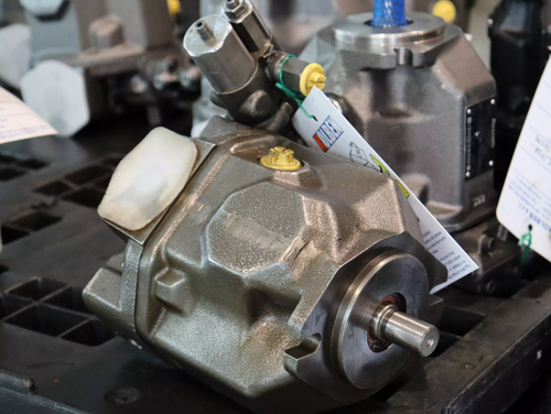 Kolben Vendita Pezzi di Ricambio Pompa per sollevatore telescopico Merlo